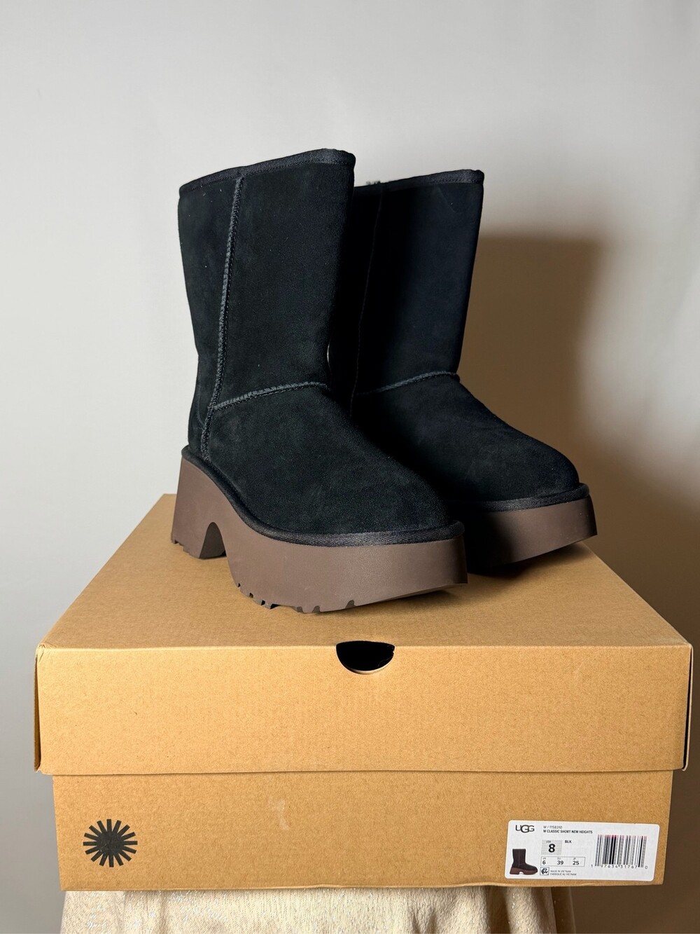 UGG Women's Classic Short New Heights Black Suede Platform Boots Size 8